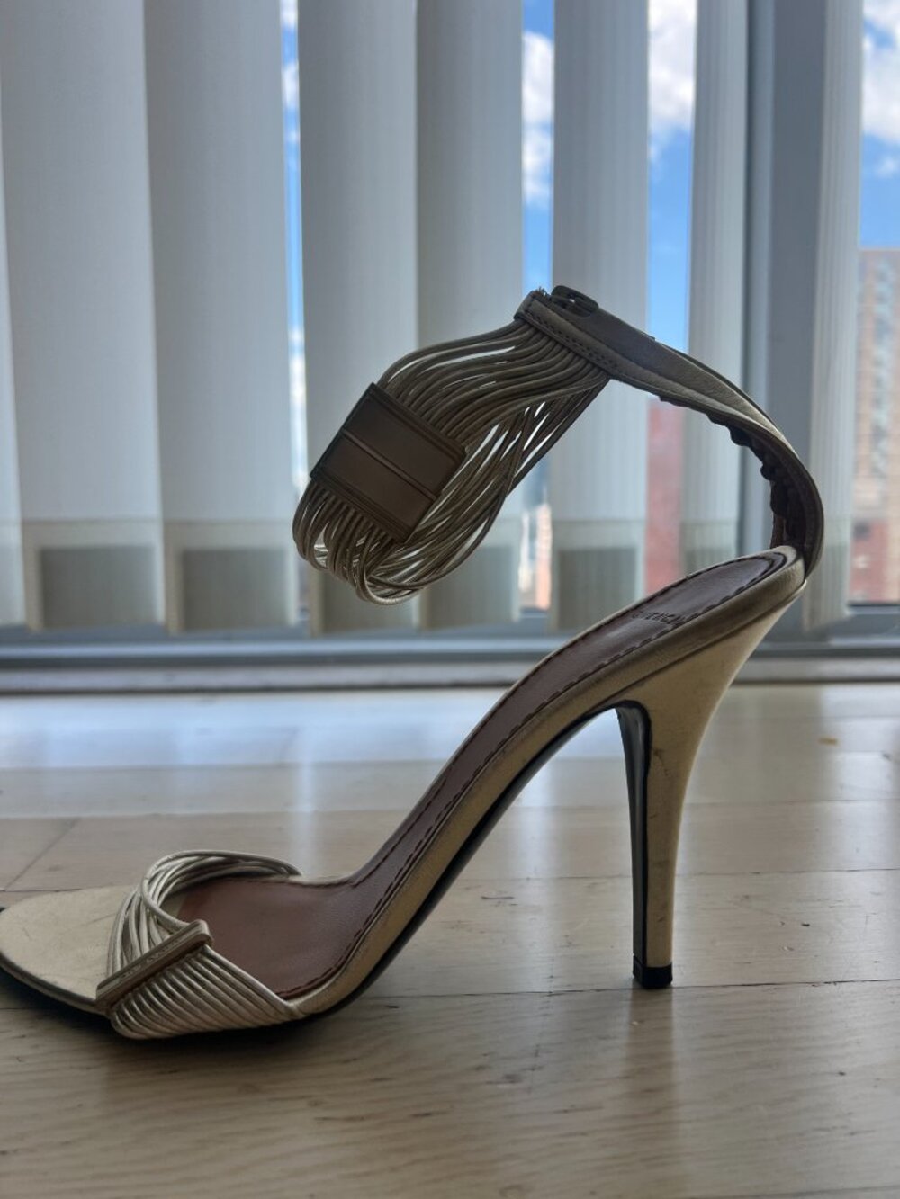 WORN ONCE! GIVENCHY gold sandals w/ankle straps Size 37 - Picture 6 of 6